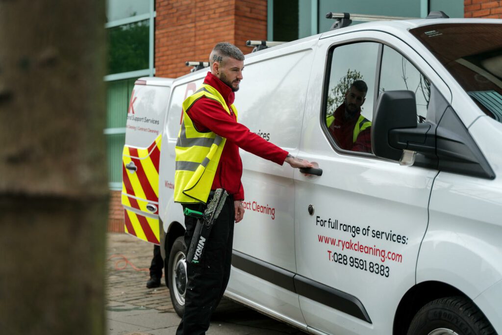 The Advantages of Hiring a Local Cleaning Company