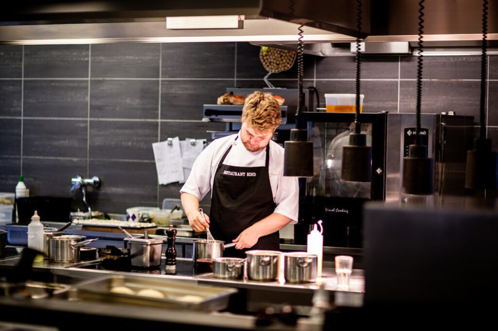 How Cleaning Services Help Maintain Compliance in the Food Industry